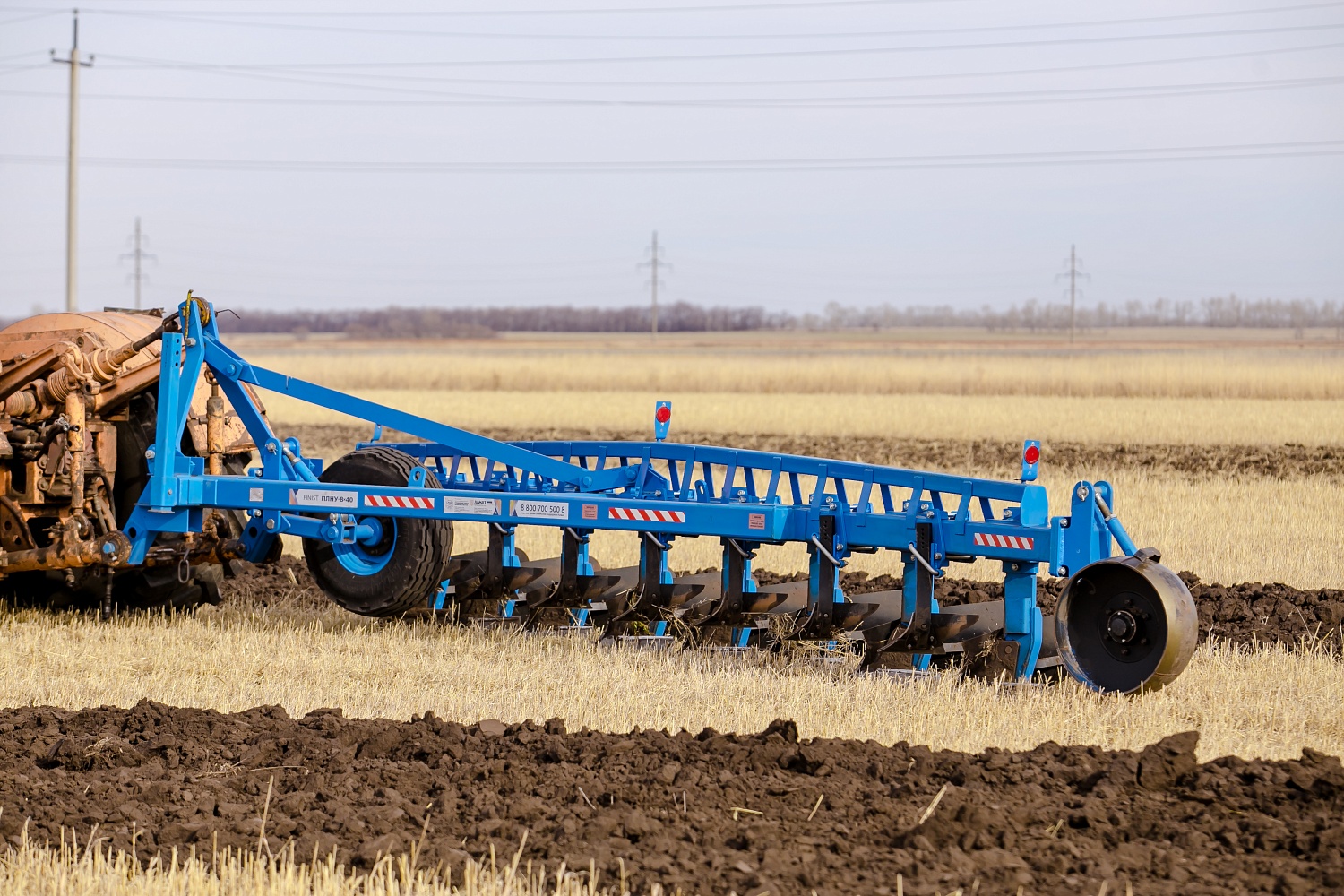 Плуг лемешный восьмикорпусный навесной усиленный FINIST ПЛНУ-8×40